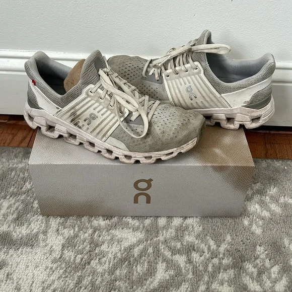 Gray and white On running shoes. - Picture 4 of 14